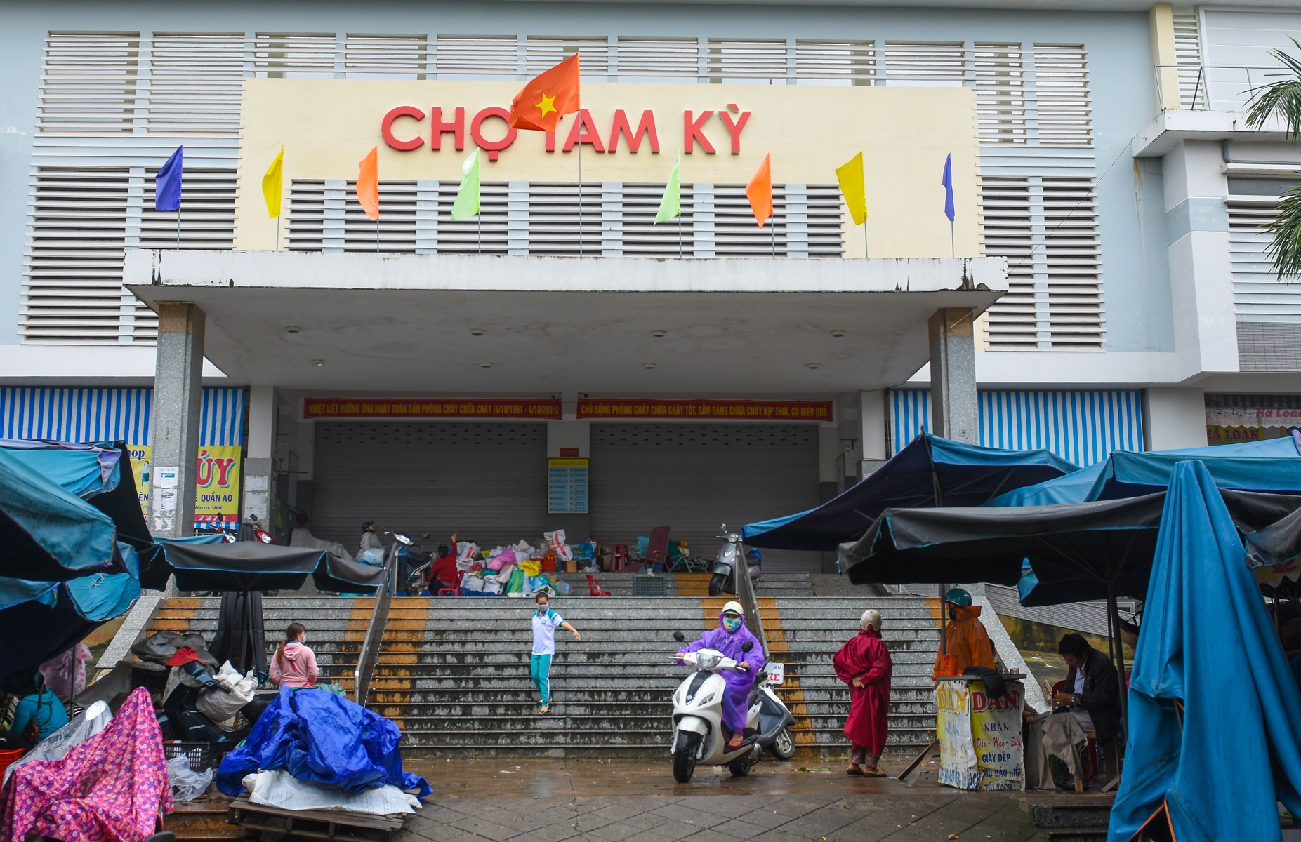 Tieu thuong Tam Ky khon kho anh 2