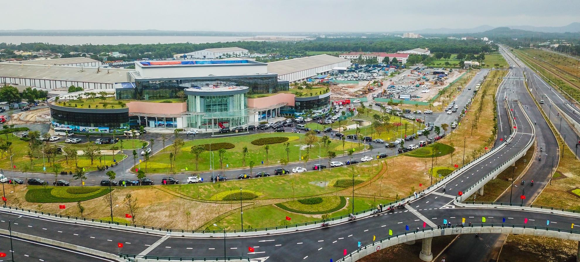 Cau vuot hoa xuong rong o quang anh 9