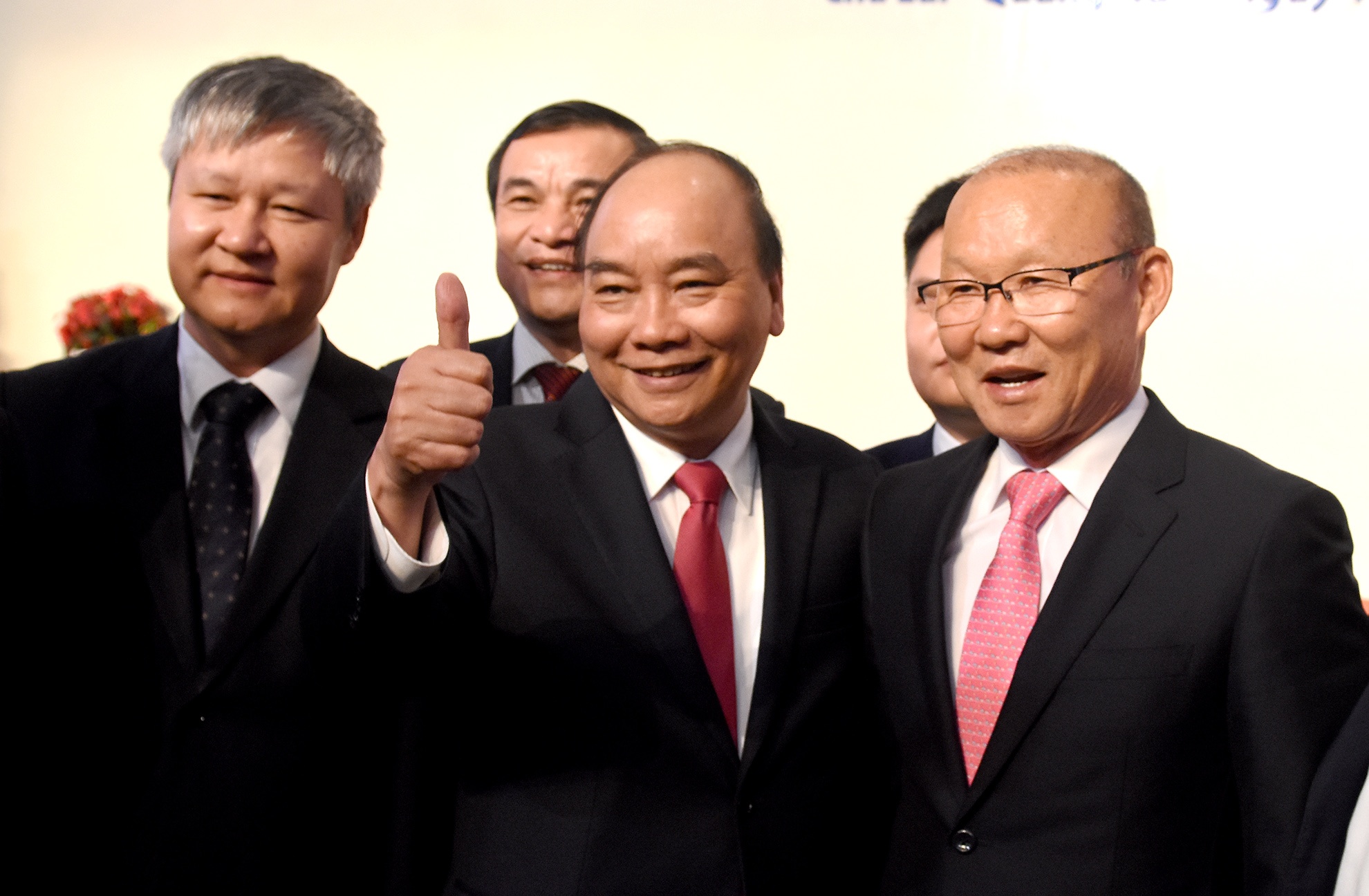 HLV Park Hang-seo trong vong vay nguoi ham mo o Quang Nam hinh anh