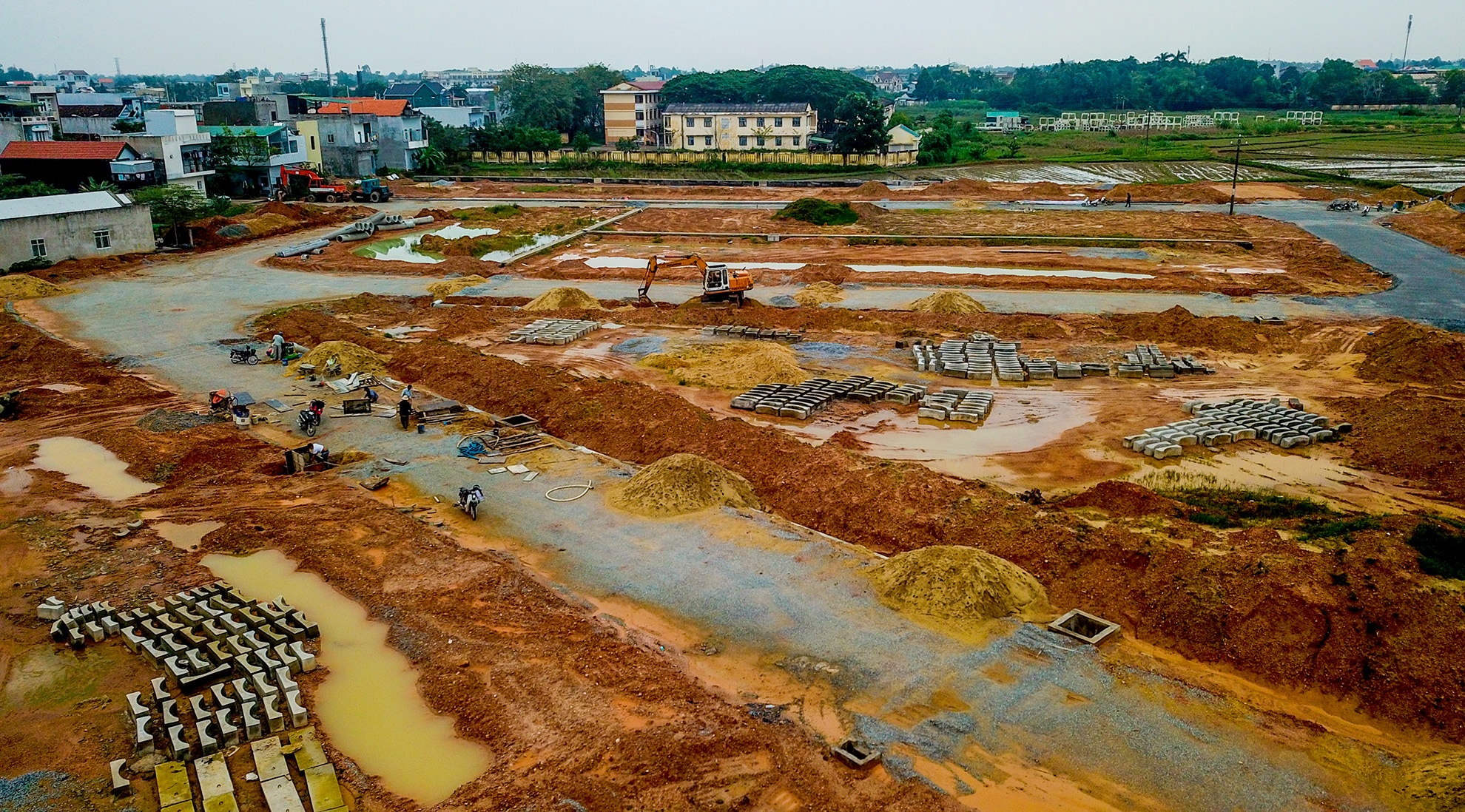 Tran lan bat dong san anh 9