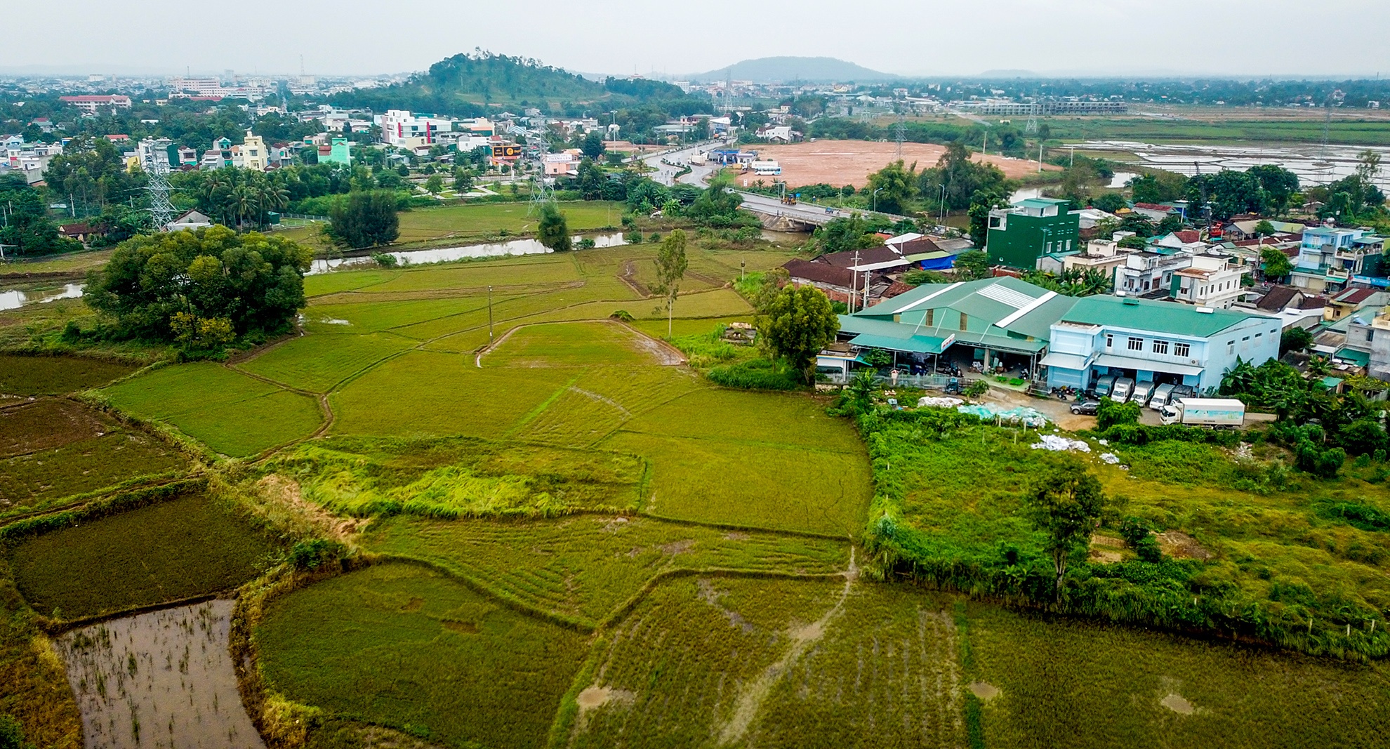 Tran lan bat dong san anh 1