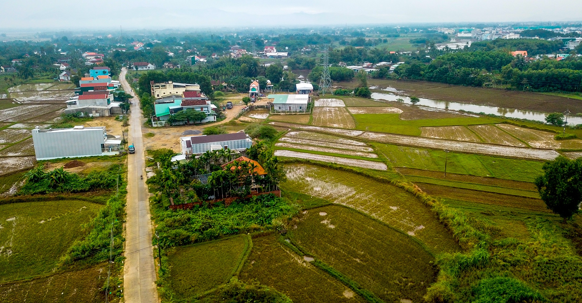 Tran lan bat dong san anh 2