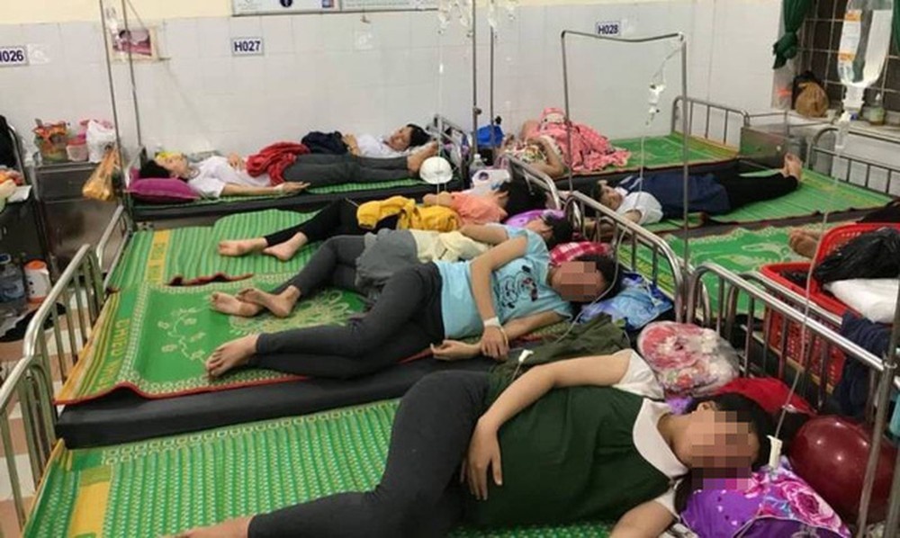 Hon 200 cong nhan ngo doc vi mon ca ngu kho hinh anh