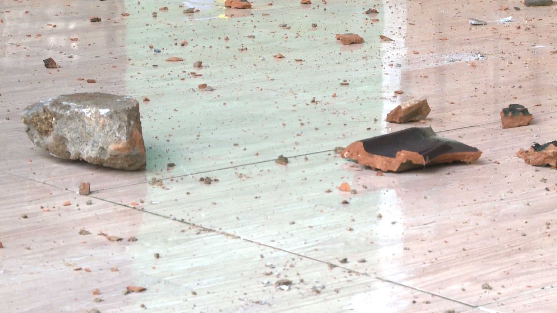 No min nguoi dan bi thuong anh 2