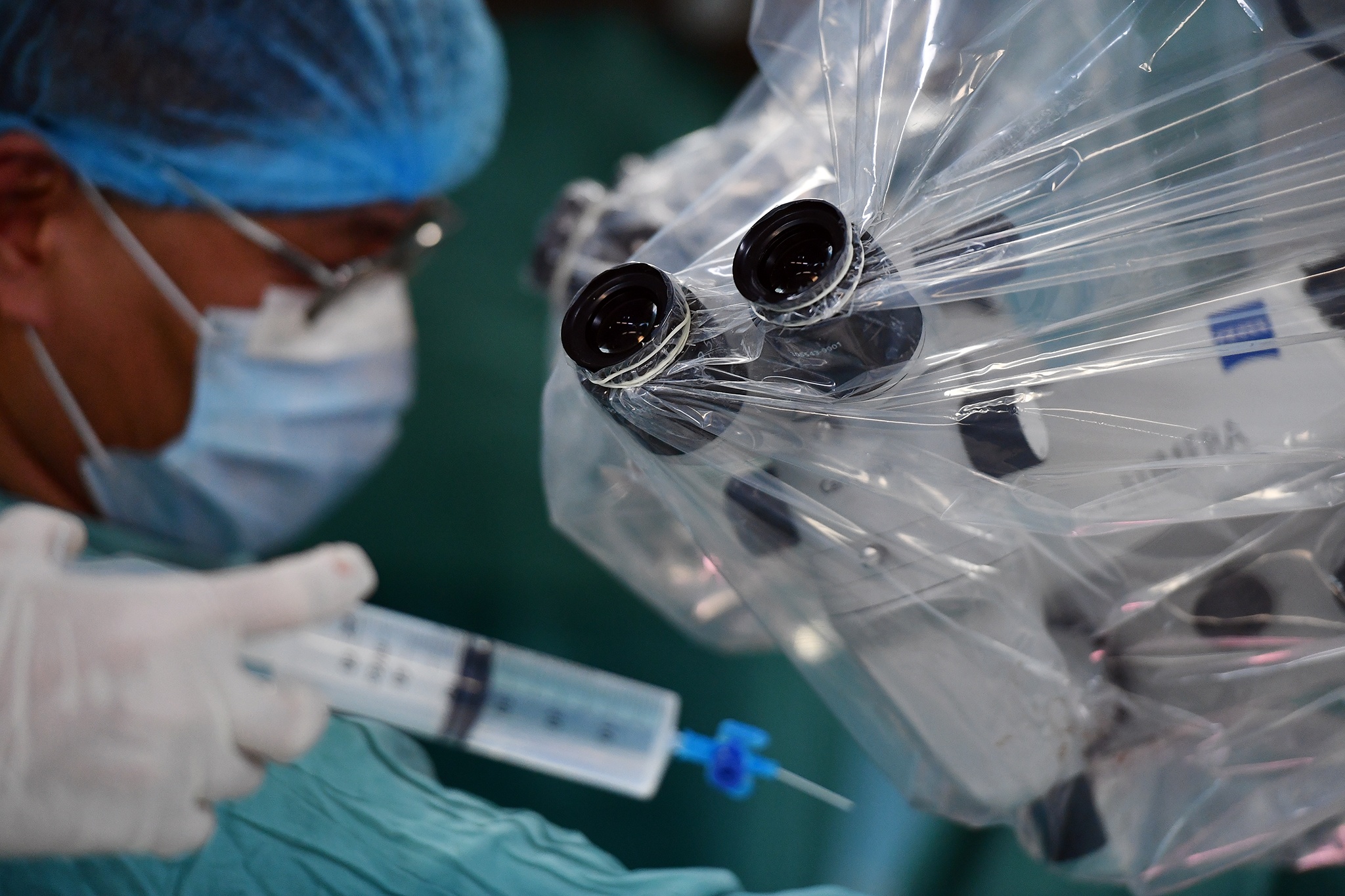 Ca phau thuat diec bam sinh anh 10