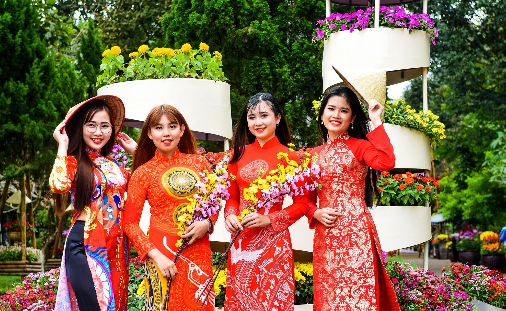 Cong vien hoa Tet Ba To Quang Ngai anh 7