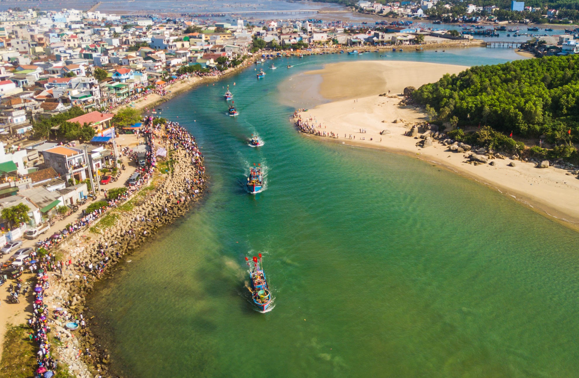 Le hoi cau ngu Sa Huynh anh 7