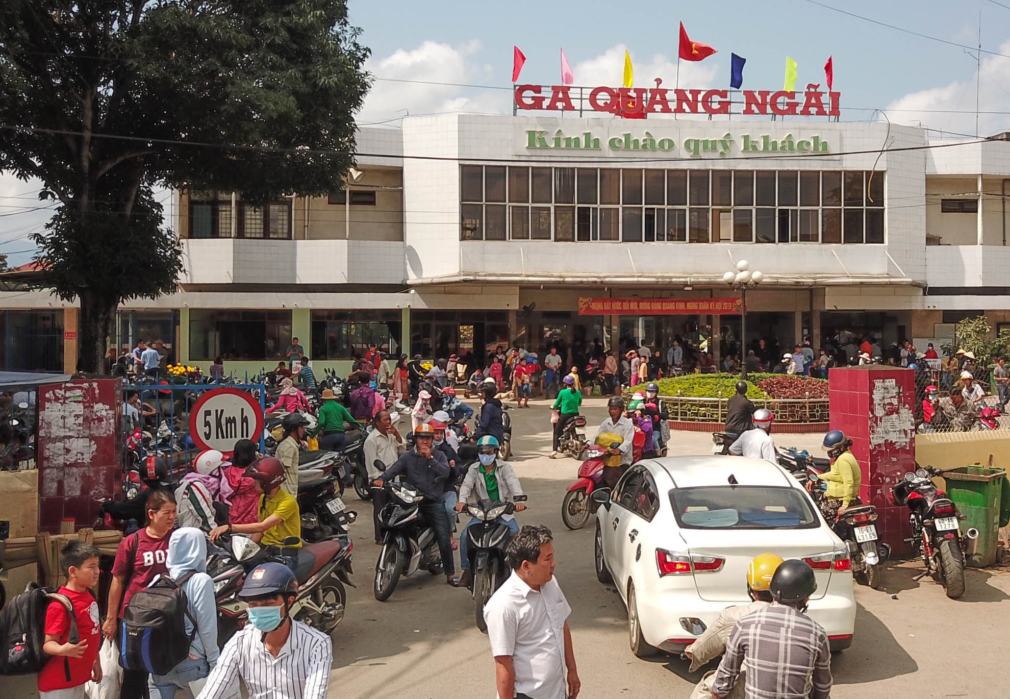 Chia tay vao Sai Gon muu sinh anh 1