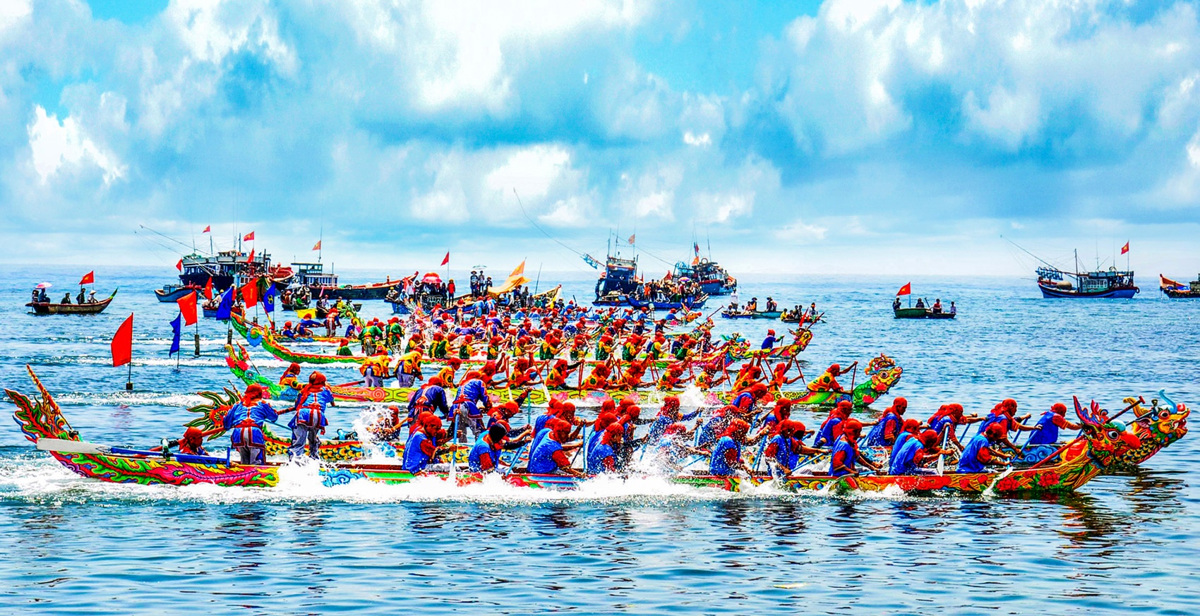 Dua thuyen tu linh: 'Cot moc song' chu quyen bien dao o Ly Son hinh anh