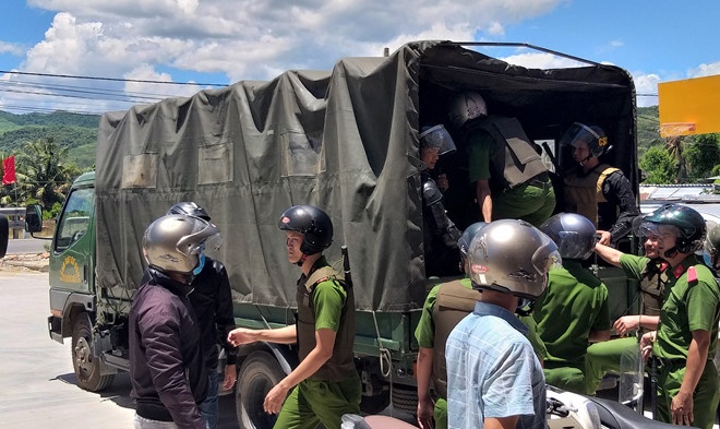 Sai phạm rác thải Sa Huỳnh ảnh 2 Sai pham rac thai Sa Huynh anh 2