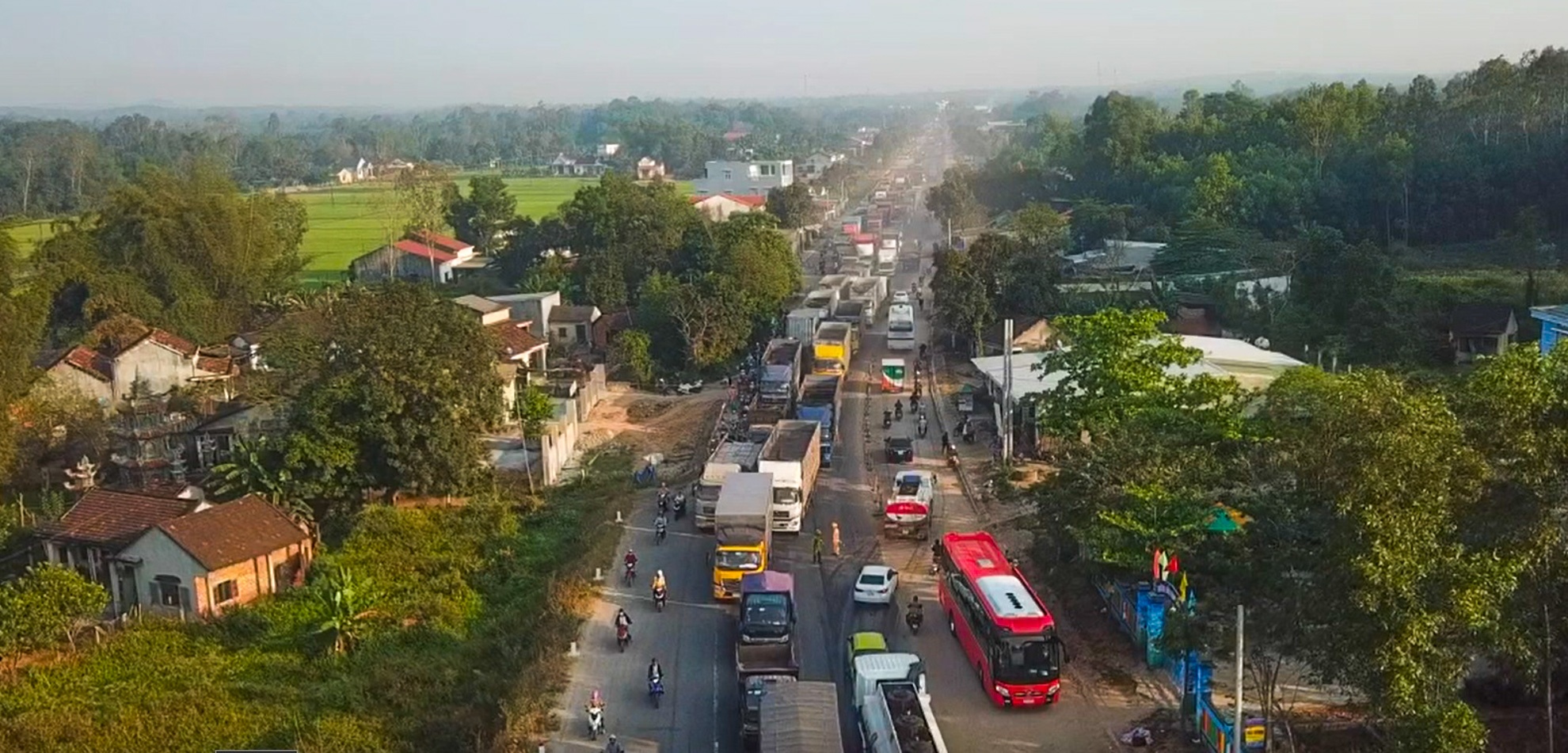 Tai nan giao thong Quang Ngai anh 1