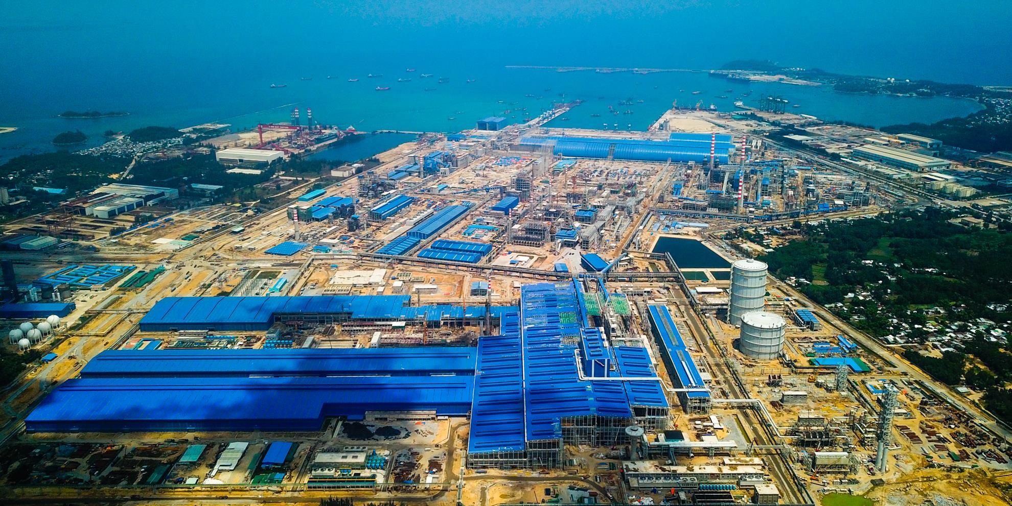 Nhan chim 15,4 trieu m3 bun, cat co xam hai cong vien dia chat Ly Son? hinh anh