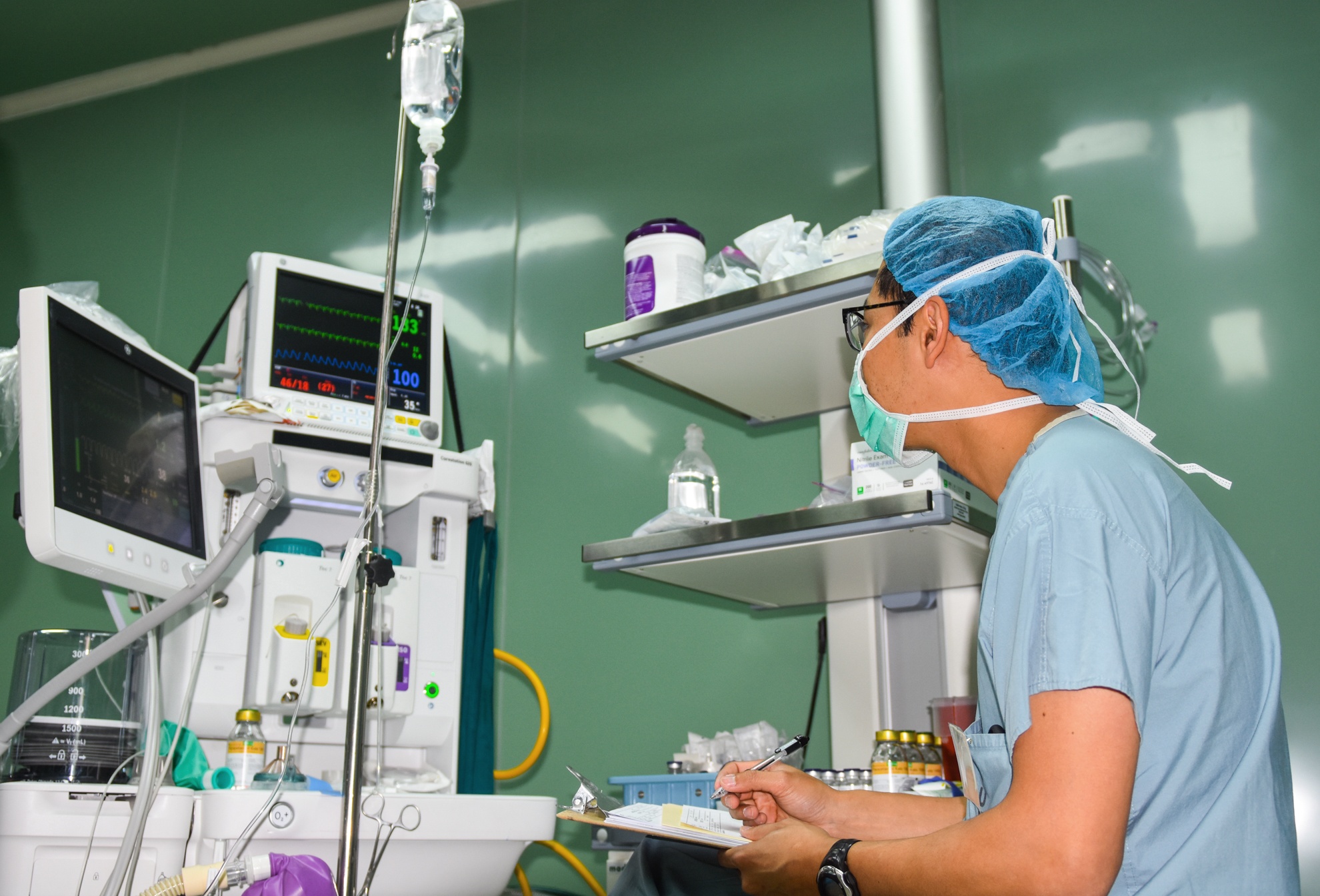 Phau thuat nu cuoi mien Trung anh 7