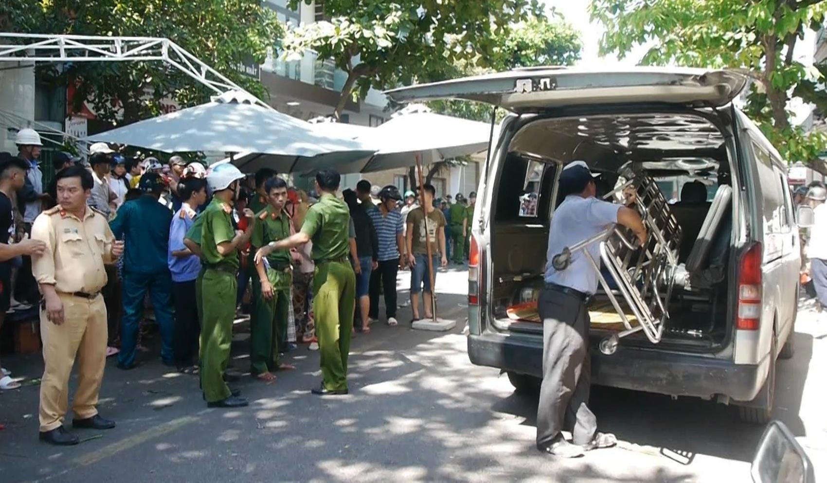Nguoi thu 4 tu nan trong vu xe bien 6666 dam vao dam tang o Quy Nhon hinh anh