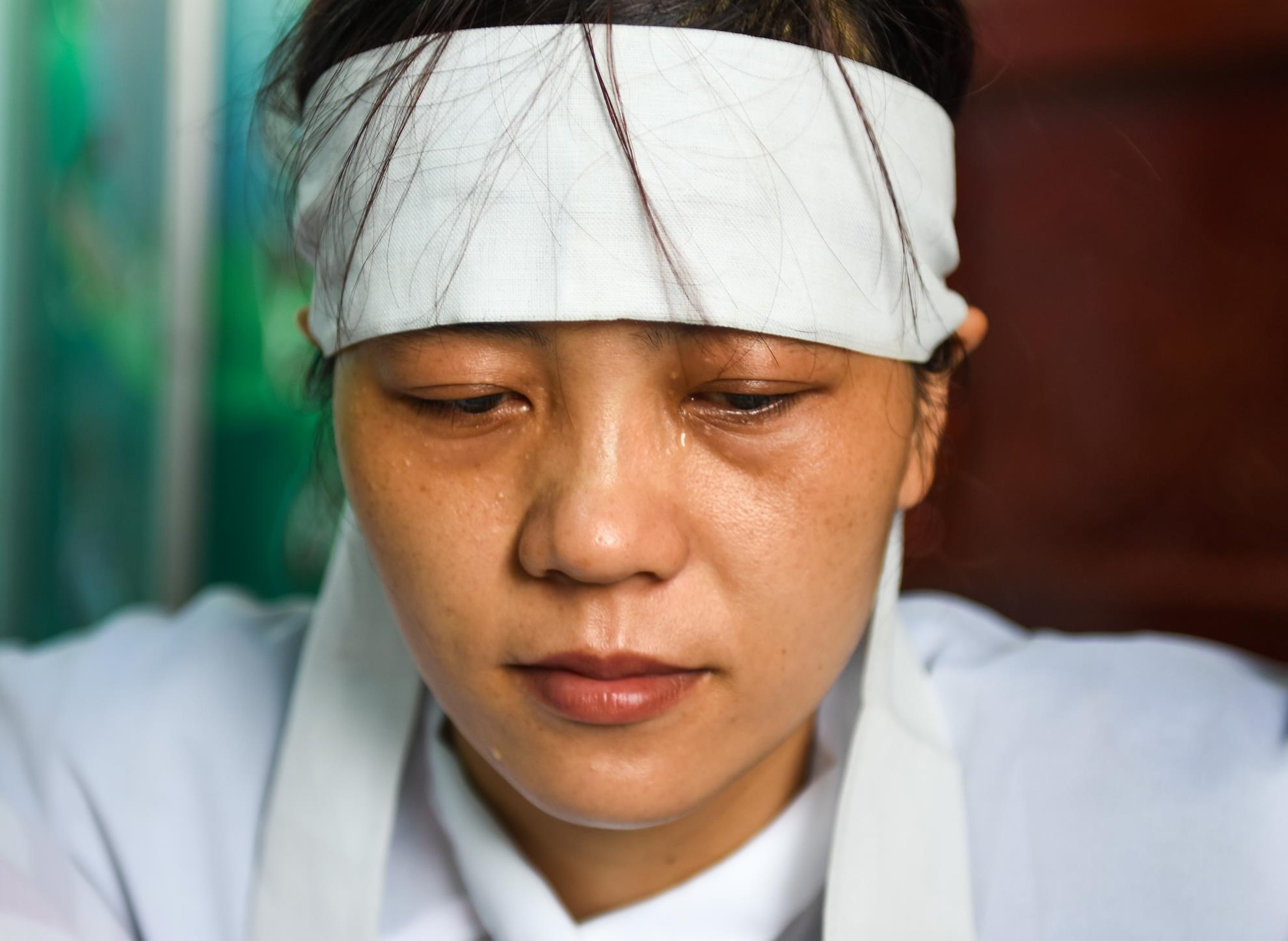 Vu Lexus bien 6666 dam vao dam tang: Tai uong ap xuong manh doi ngheo hinh anh