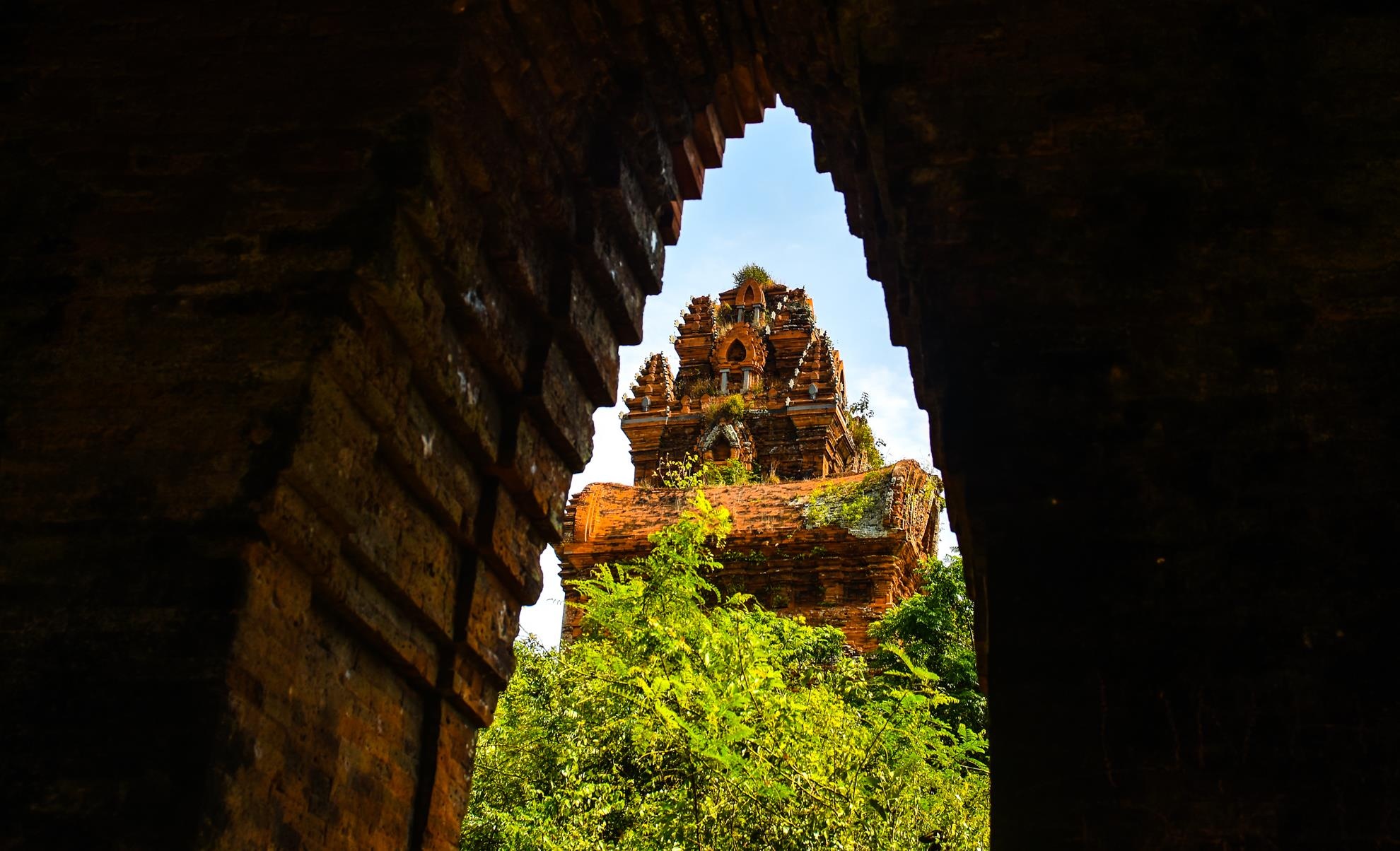 Thap Cham nghin nam Binh Dinh anh 9