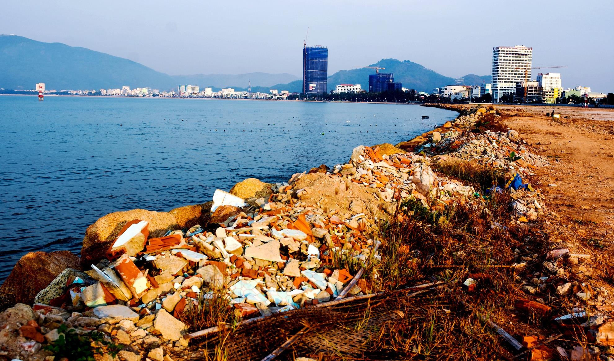 Xu ly lan bien Quy Nhon anh 8