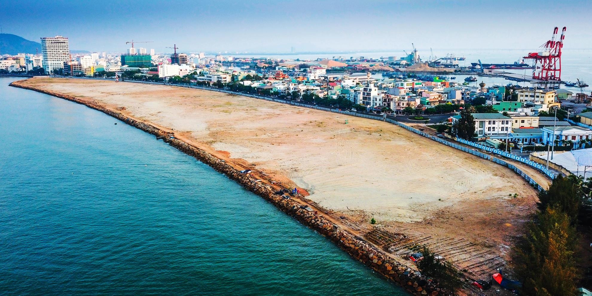 Xu ly lan bien Quy Nhon anh 3