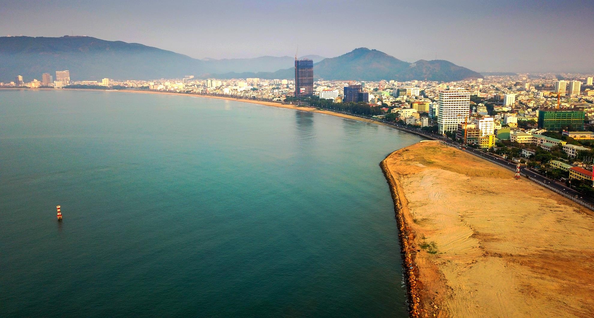 Xu ly lan bien Quy Nhon anh 4