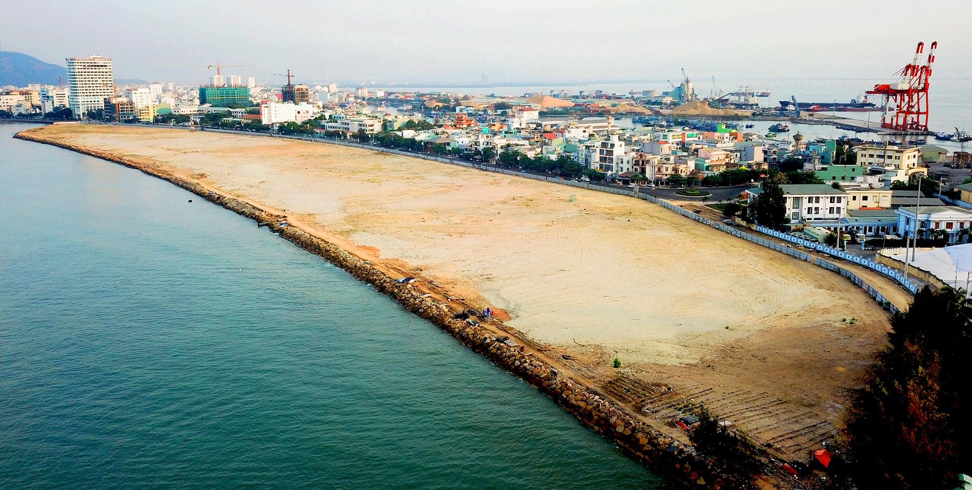 Khu dat lan bien Quy Nhon anh 2