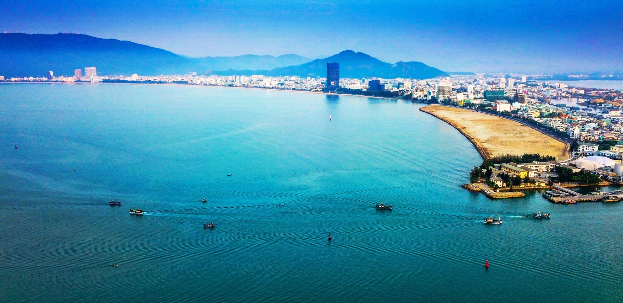 Binh Dinh keu goi bien khu lan bien bo hoang thanh cong vien du lich hinh anh