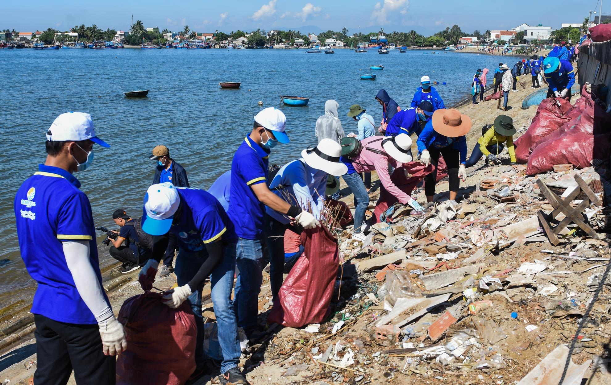 Xu ly rac sach bo bien anh 1