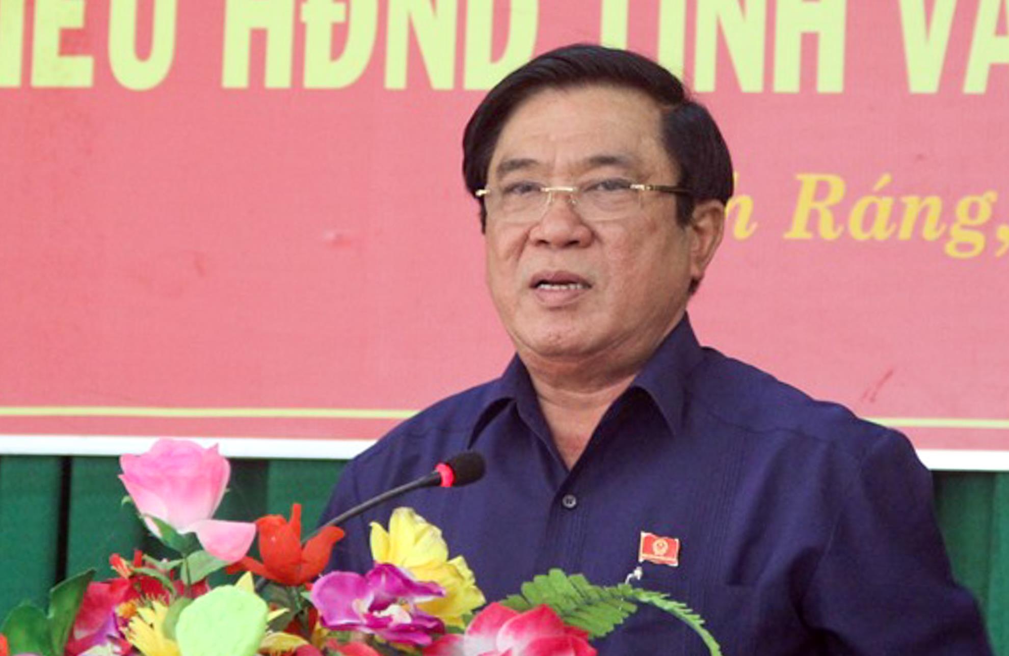 Doi khach san o Quy Nhon anh 2