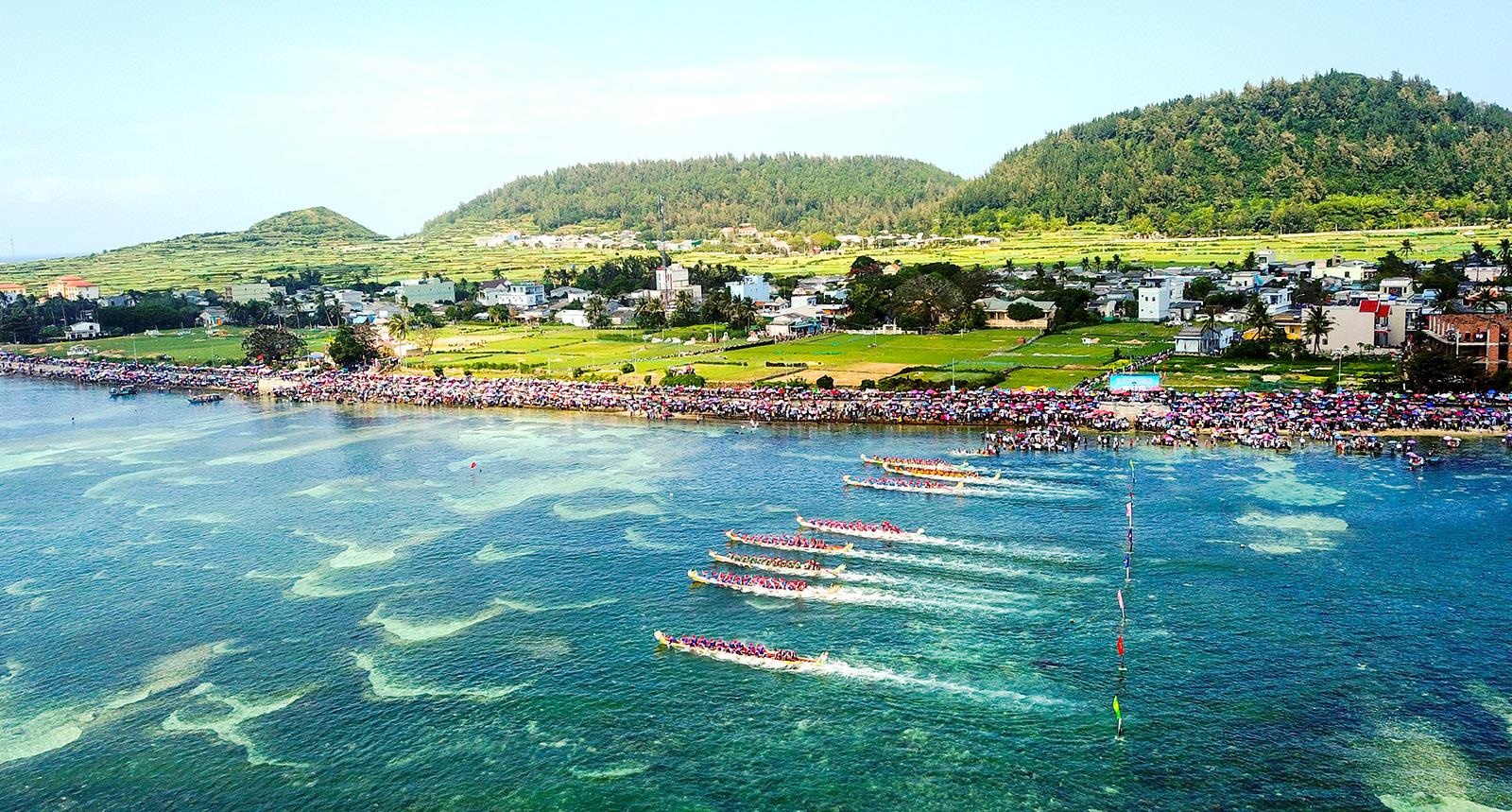 Du luon quoc te  Ly Son anh 2