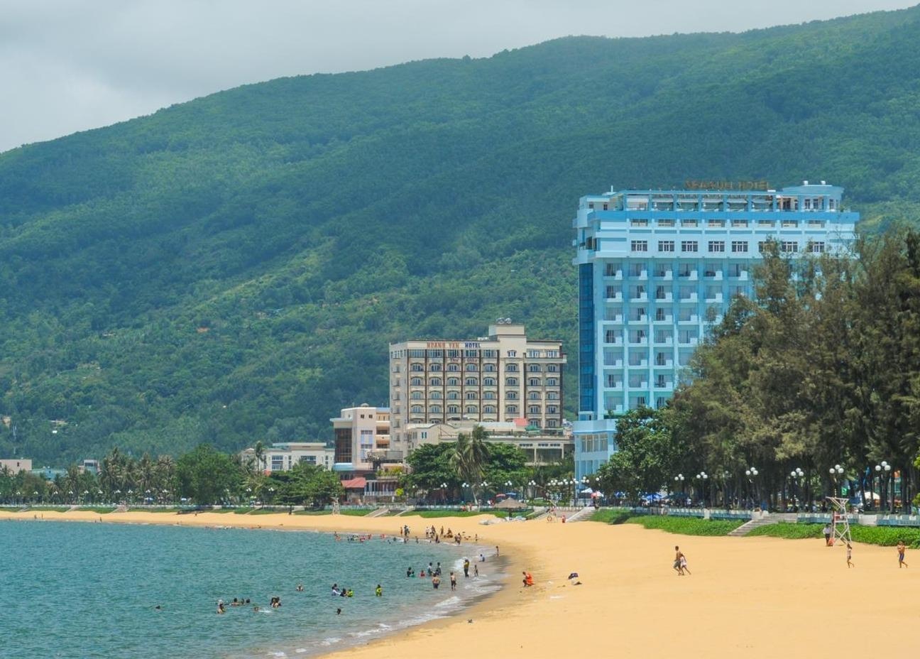 Quy Nhon di doi khach san de tra lai khong gian bien cho cong dong hinh anh