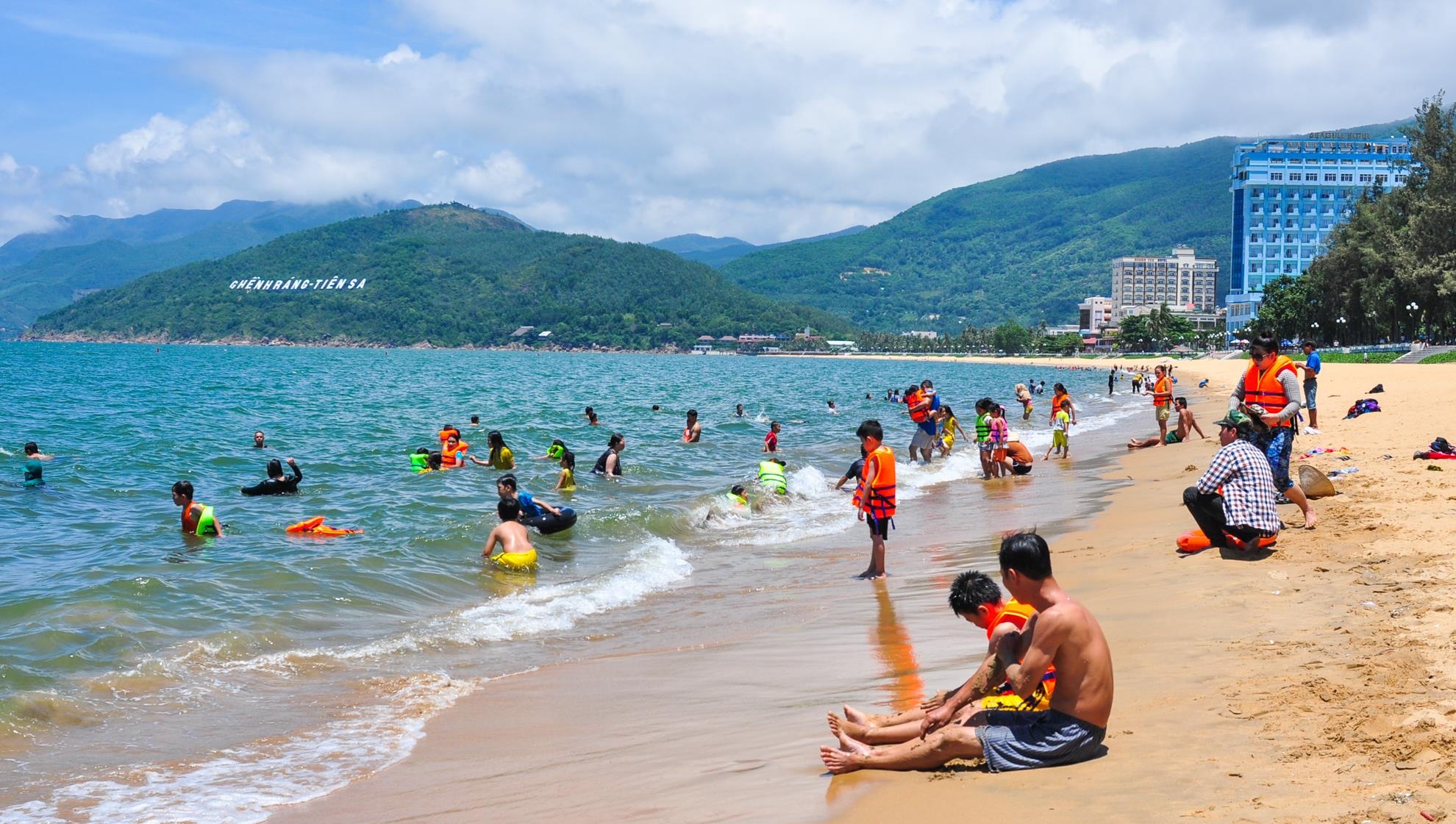 Doi khach san chiem bo bien Quy Nhon anh 9