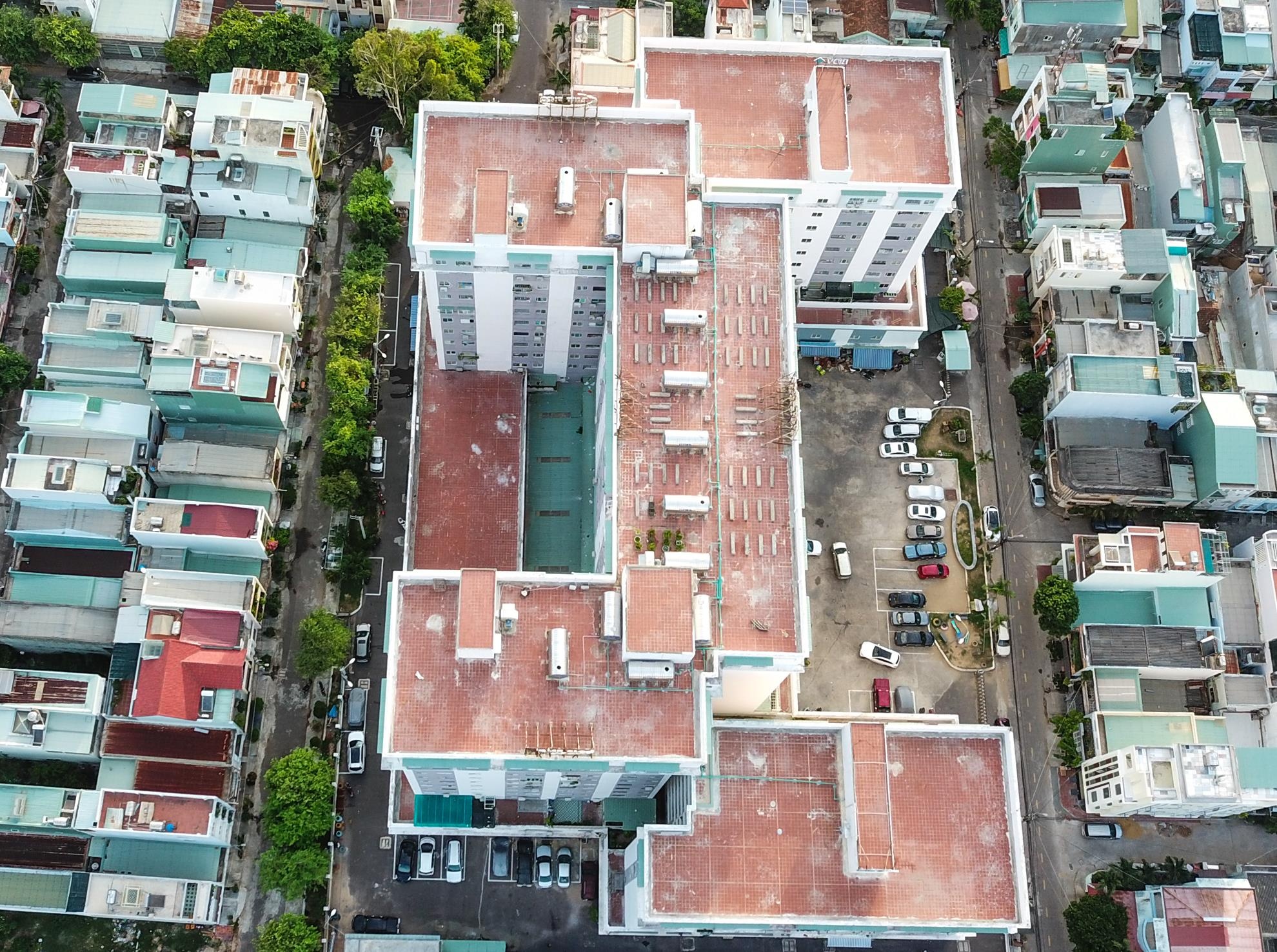 Oto day dac chung cu anh 3