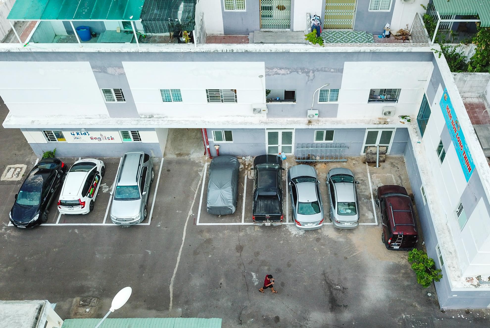 Oto day dac chung cu anh 7