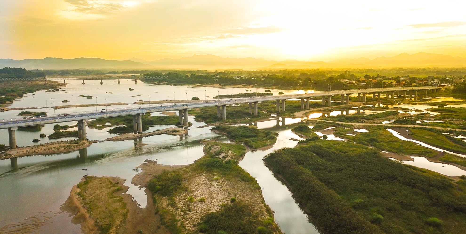 Khanh thanh cau Thach Bich Quang Ngai anh 15