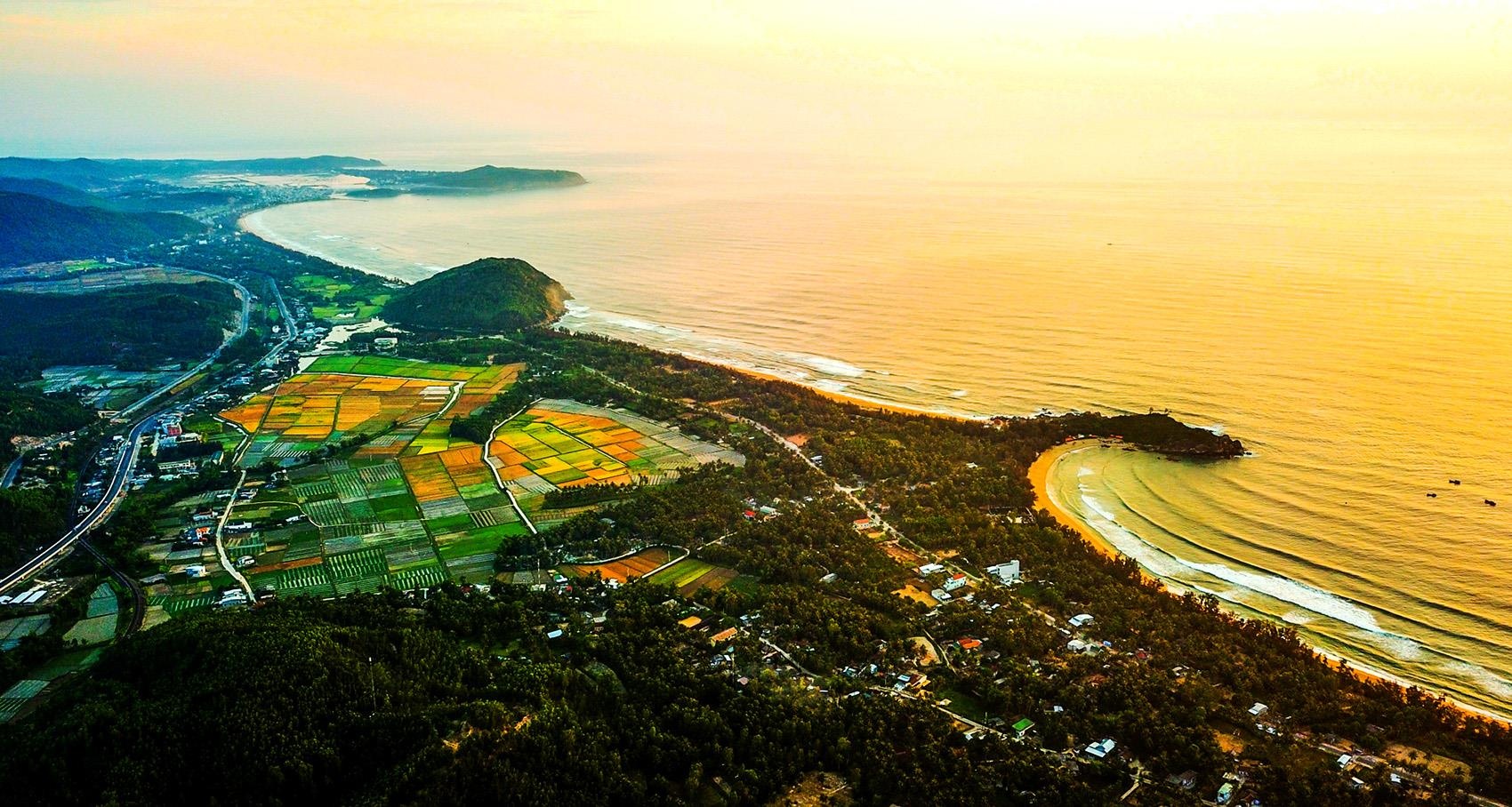 Moi ong Park Hang-seo lam dai su cho cong vien dia chat Ly Son hinh anh