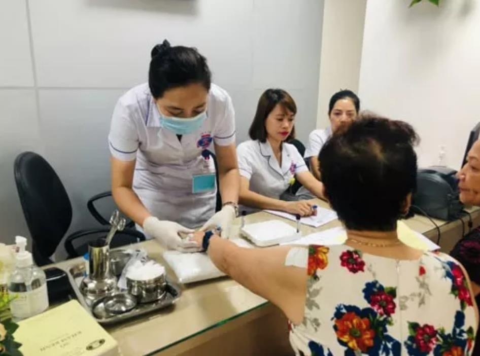 Chinh gia dich vu y te anh 1