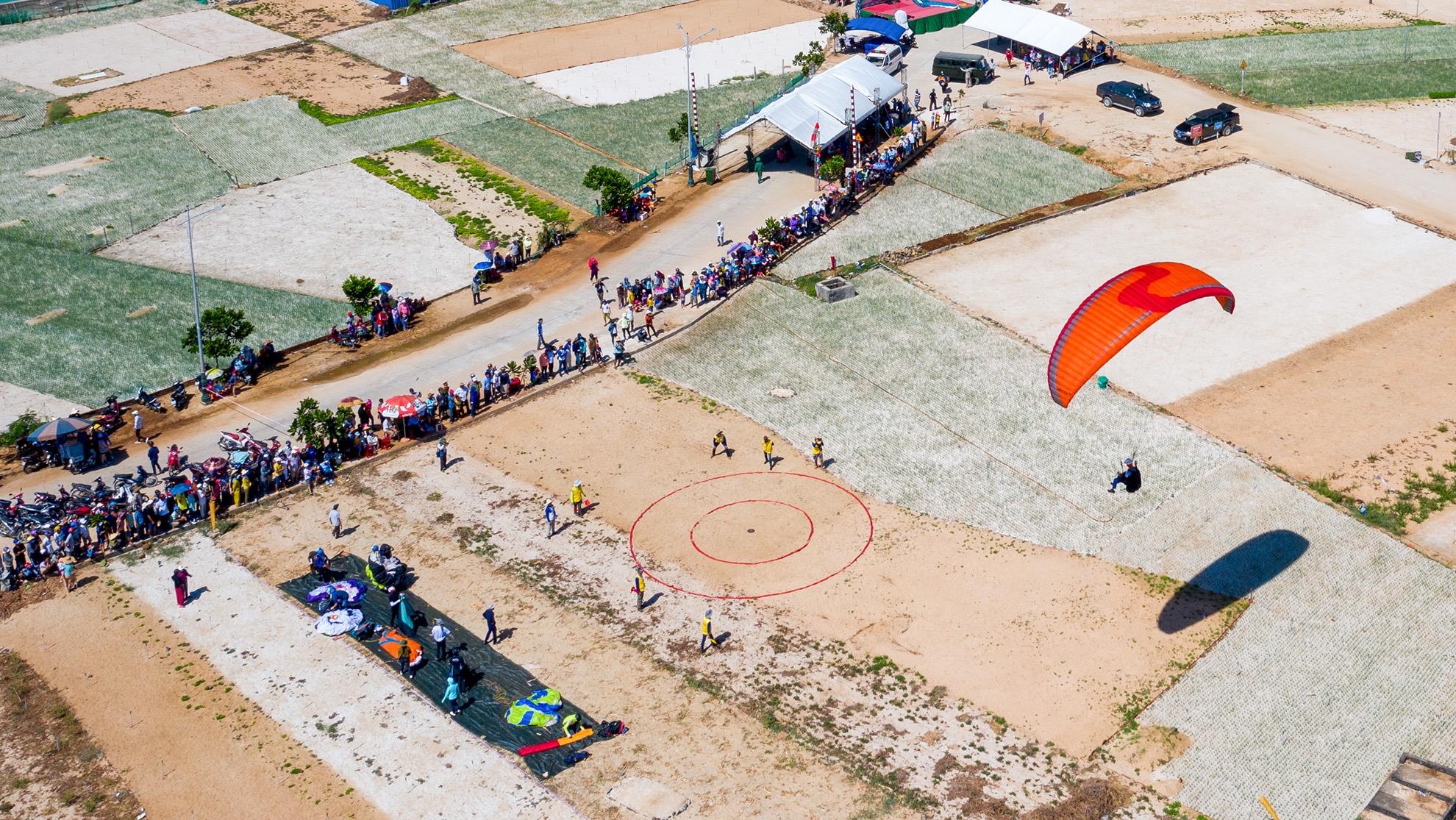 Du luon quoc te Ly Son anh 7