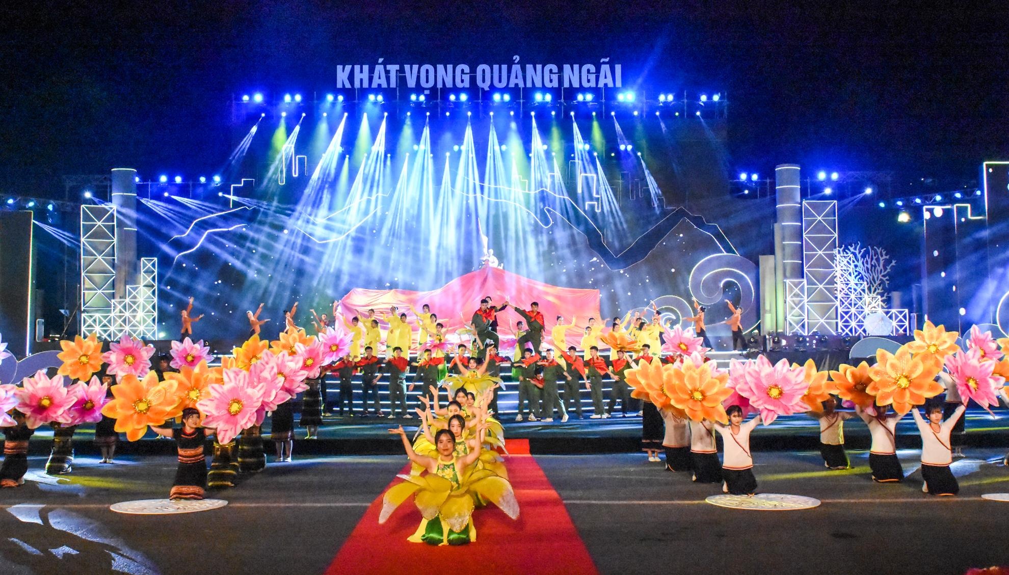 Ban phao hoa o Quang Ngai anh 2