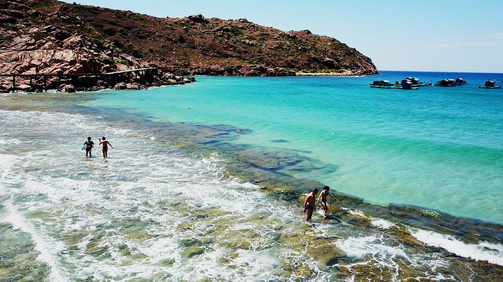 'Con duong xuyen bien' o cu lao Hon Kho tu flycam hinh anh