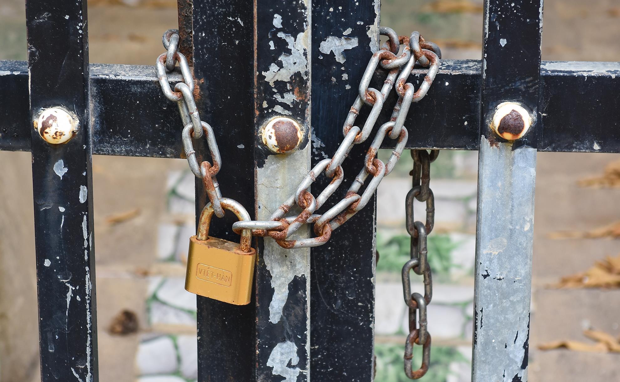 Lang chai ty phu no nan anh 3