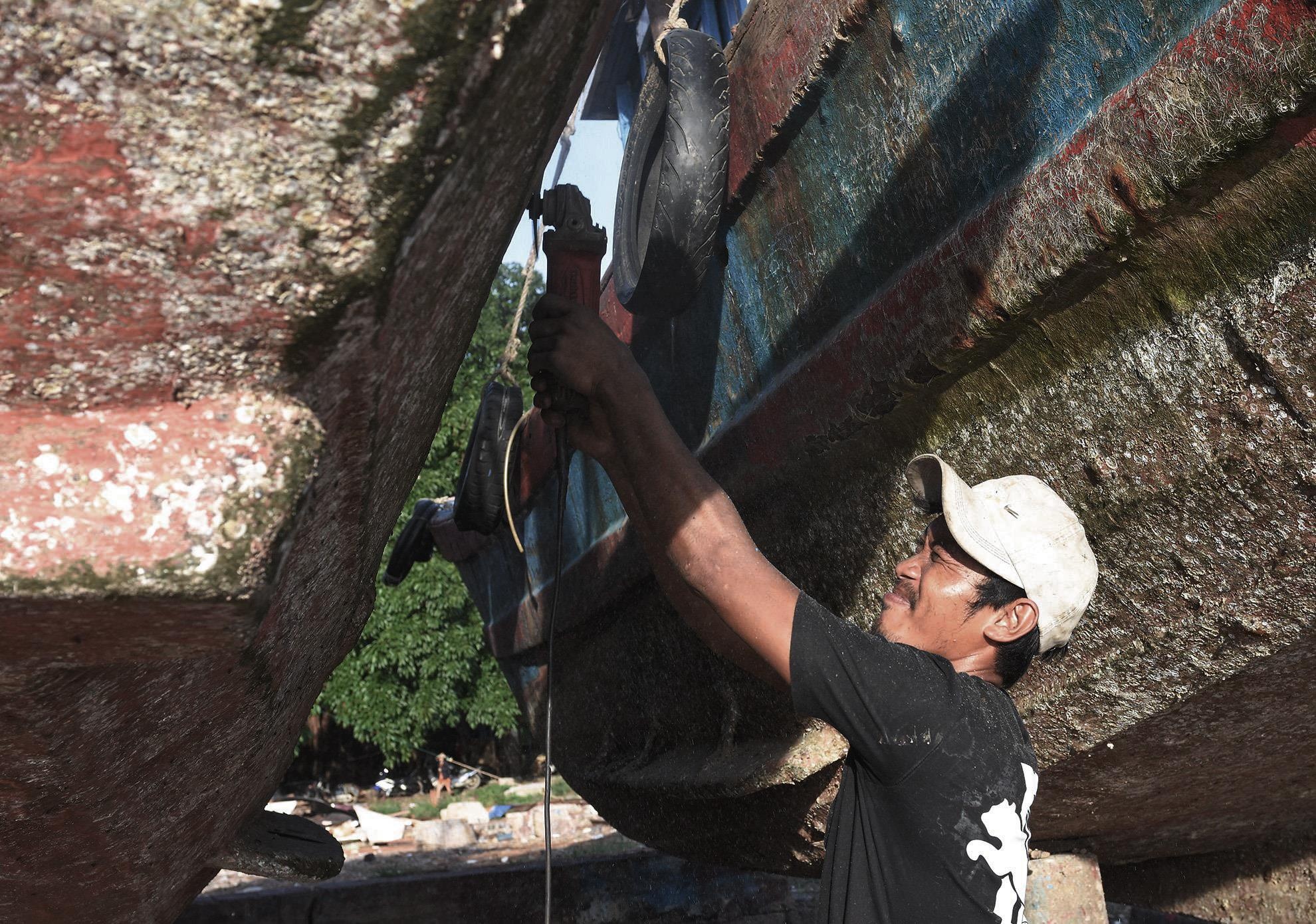 Lang chai ty phu no nan anh 14