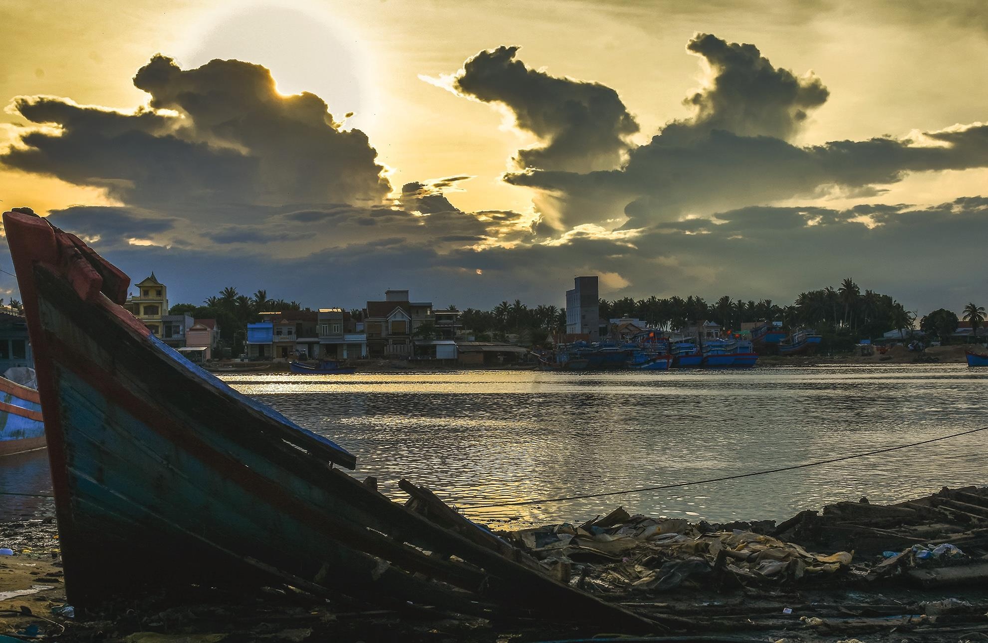 Lang chai ty phu no nan anh 7