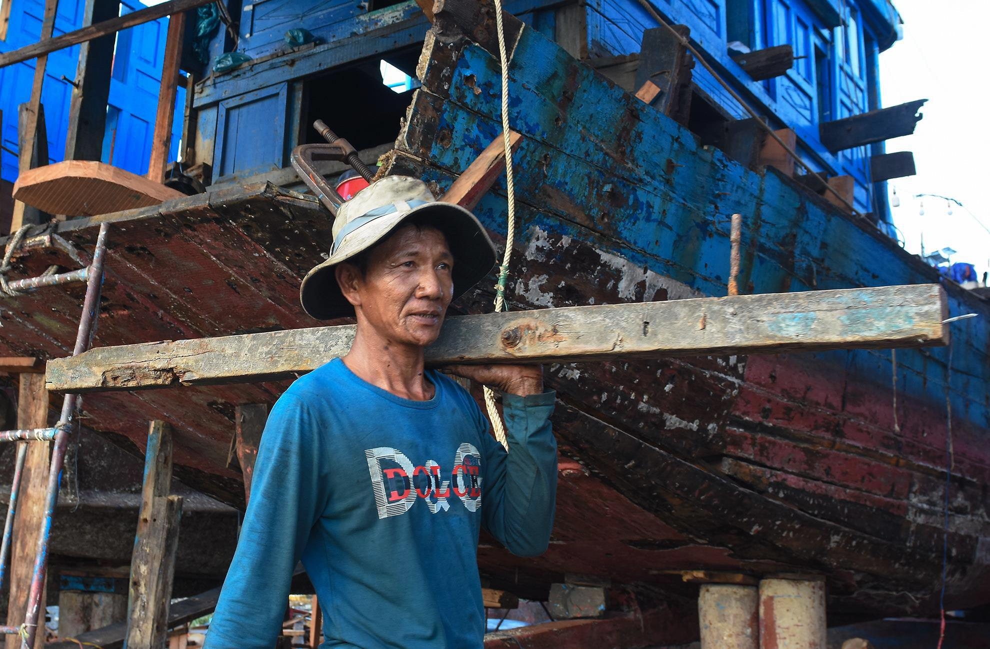 Lang chai ty phu no nan anh 13