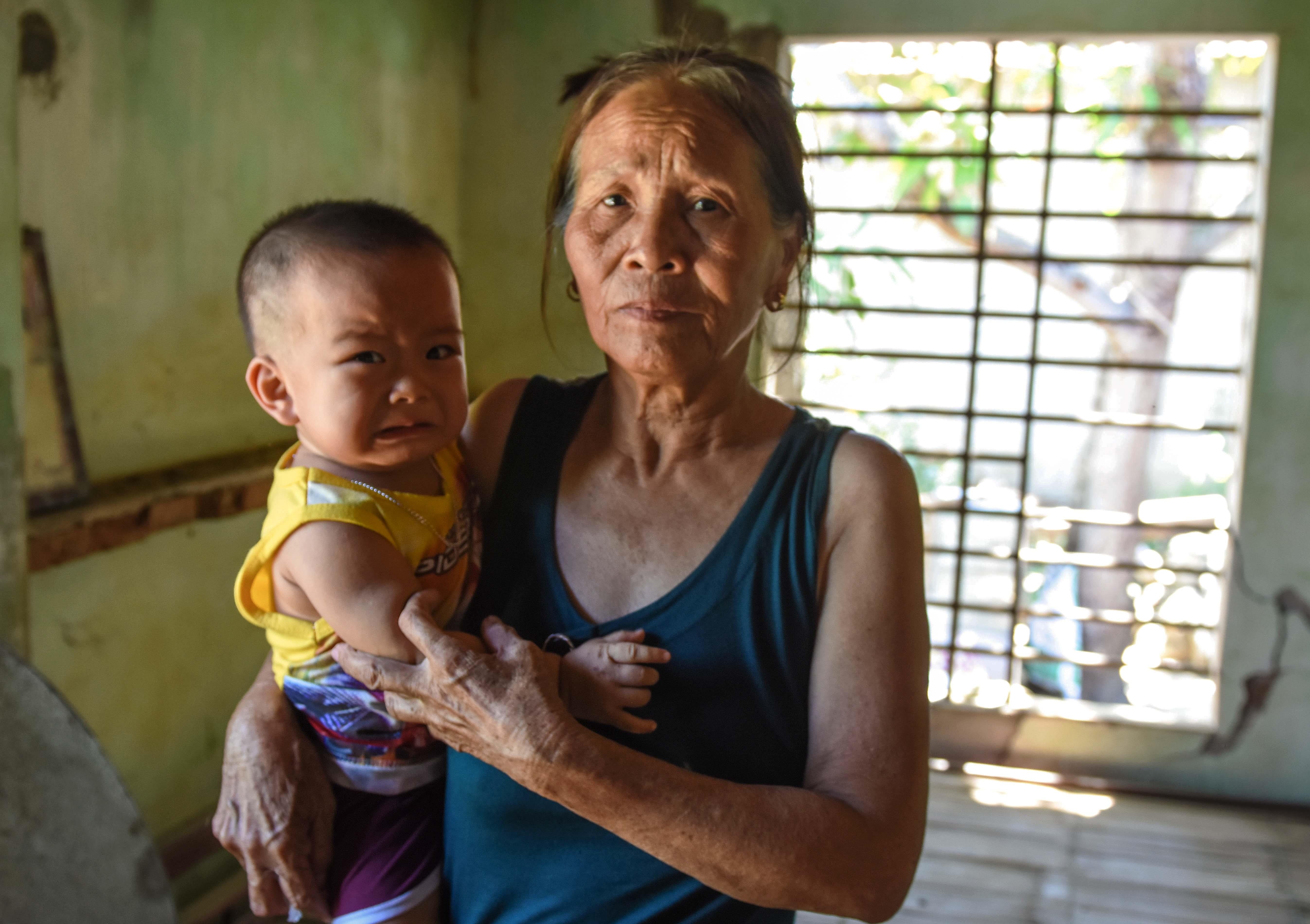 Ngu dan 'lang chai ty phu' trong vong vay no nan hinh anh