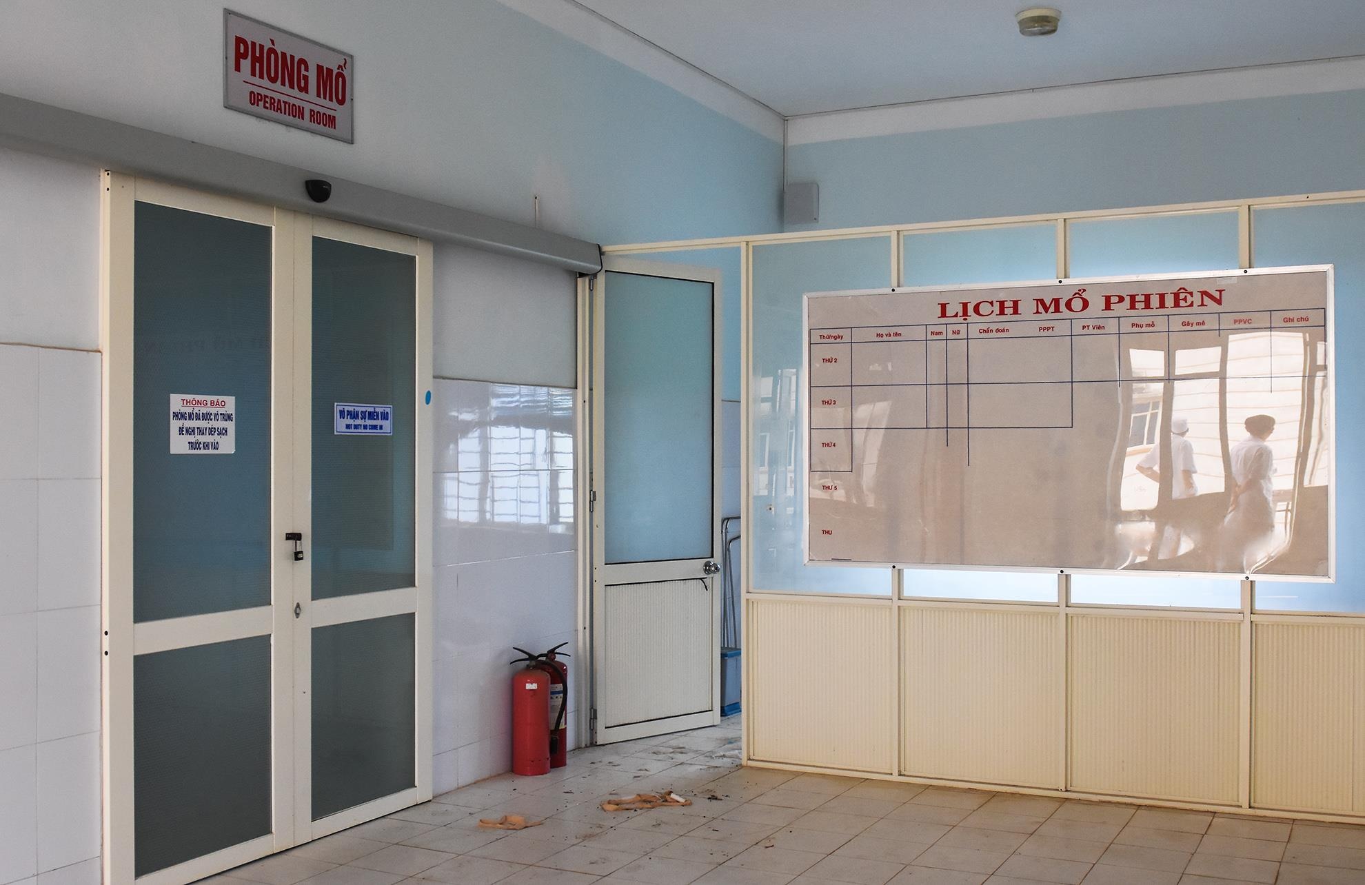 Benh vien Dung Quat lang phi anh 16