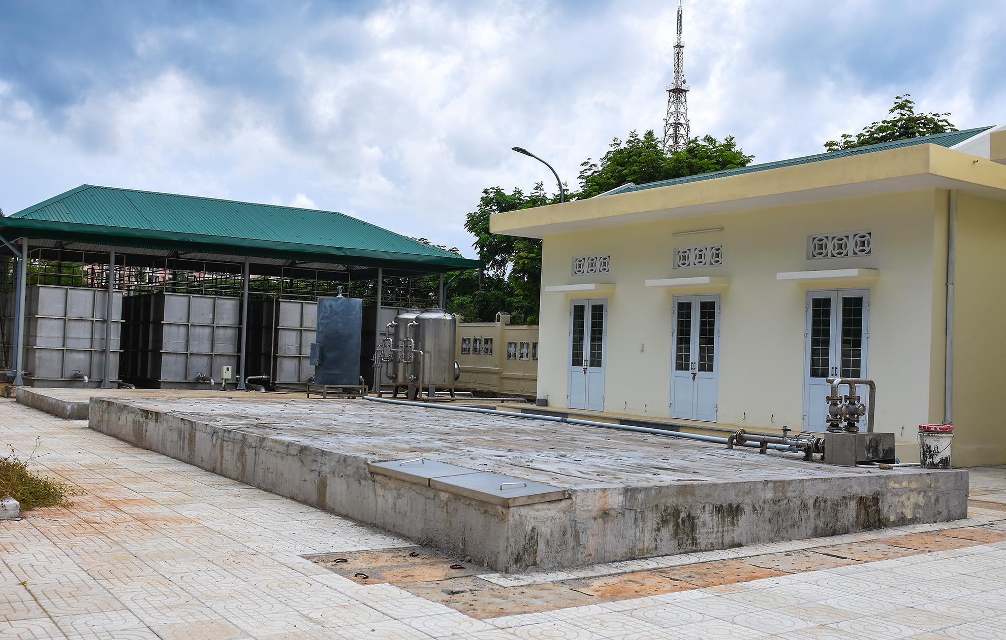 Benh vien Dung Quat lang phi anh 18