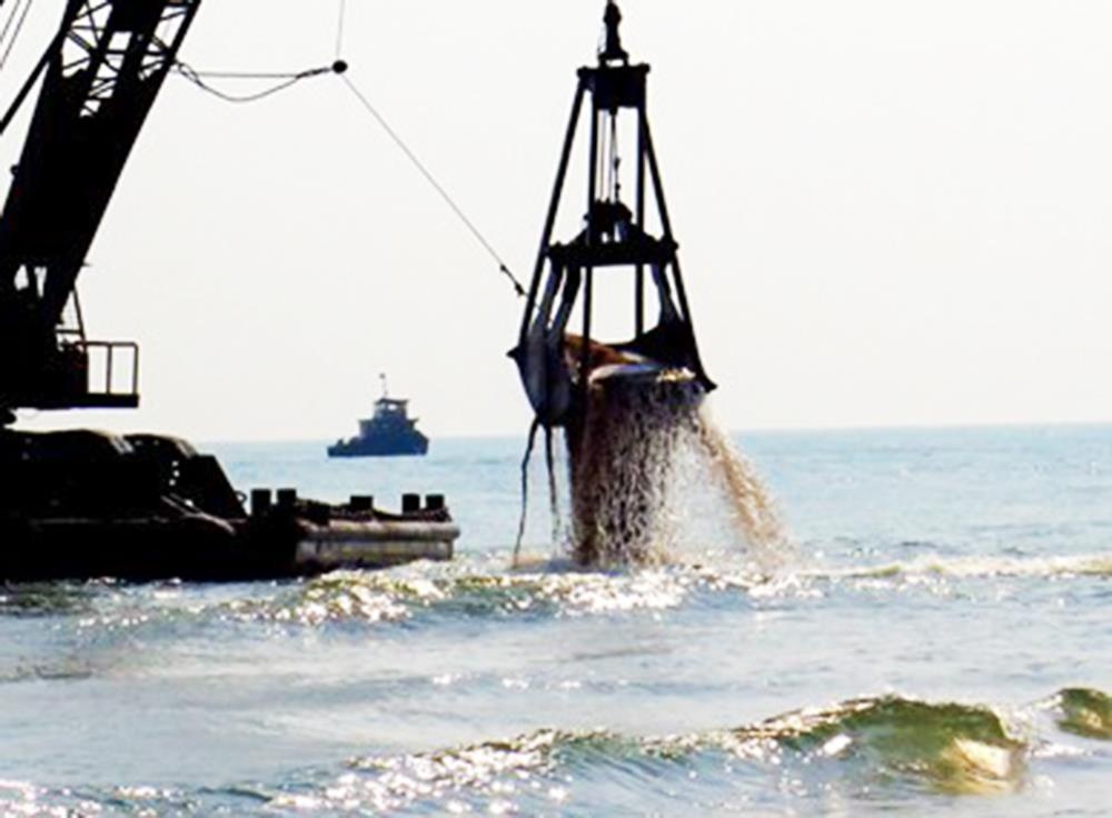 Chi hon 48 ty khai quat tau co bang... xang cap hinh anh