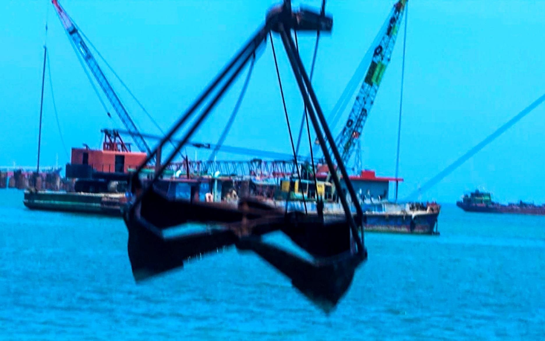 Xang cap dao bun dat, khai quat co vat 500 nam tuoi hinh anh