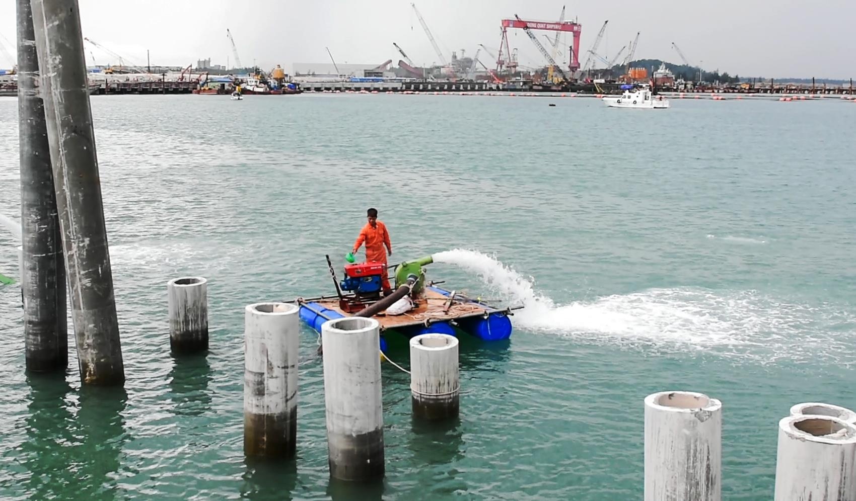 Manh vo tau co Dung Quat anh 4