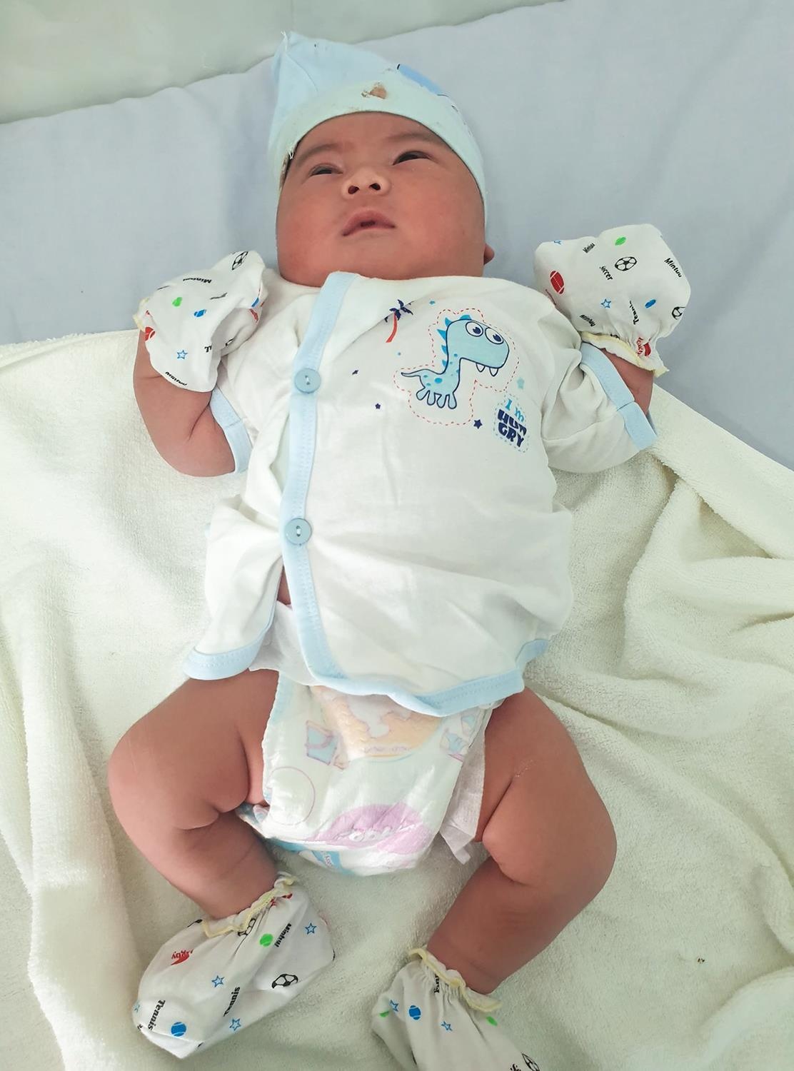 San phu sinh con 5 kg anh 1