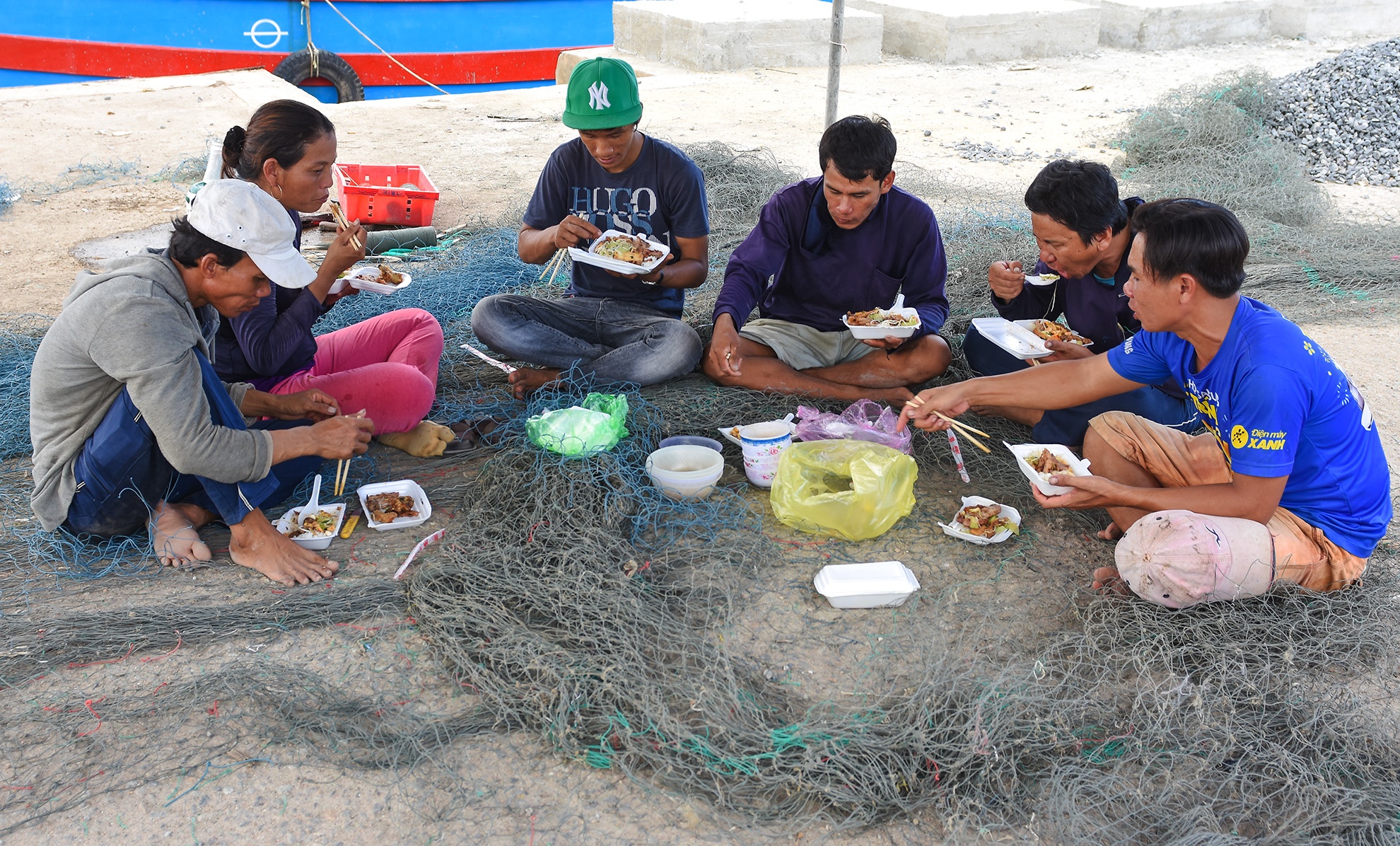 Nghia dia tau ca Quang Ngai anh 12